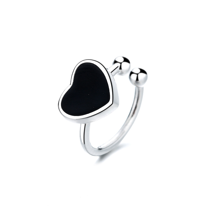 4:black love ear clip