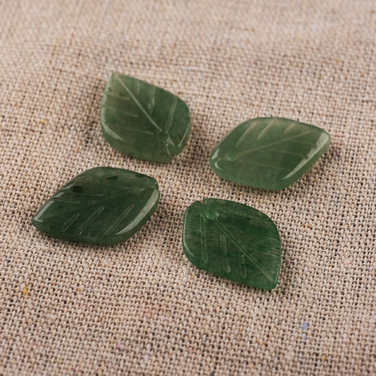 10:Aventurine jade/straight leaf 17×24mm