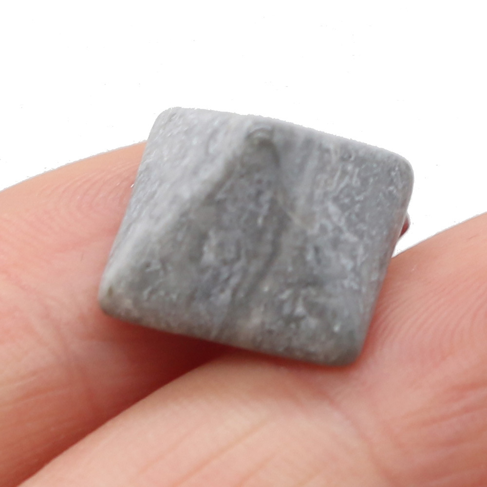 5:grey web stone