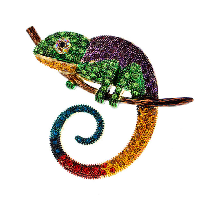 Chameleon green head and purple back