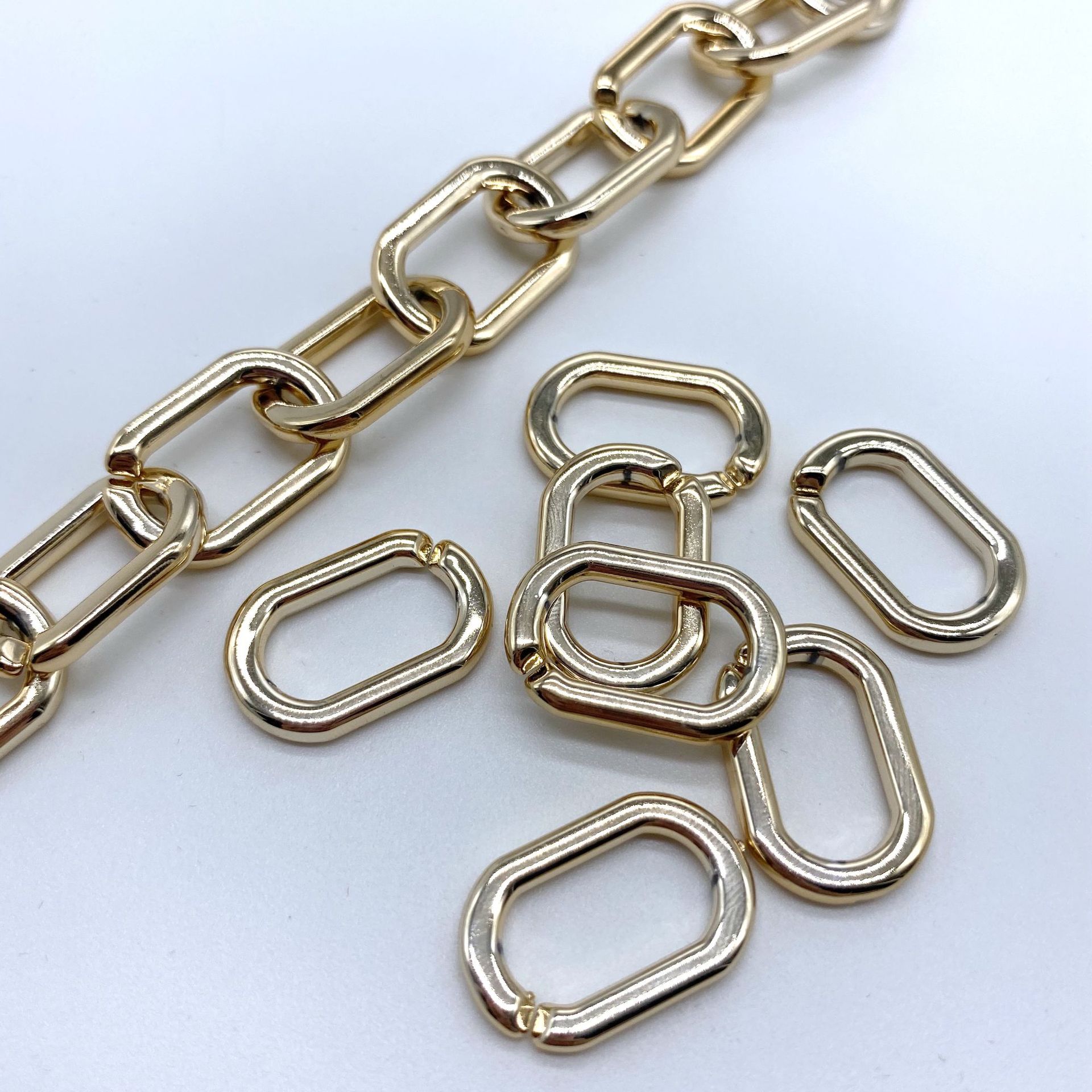 6:Rose Gold Chain (20x19mm)