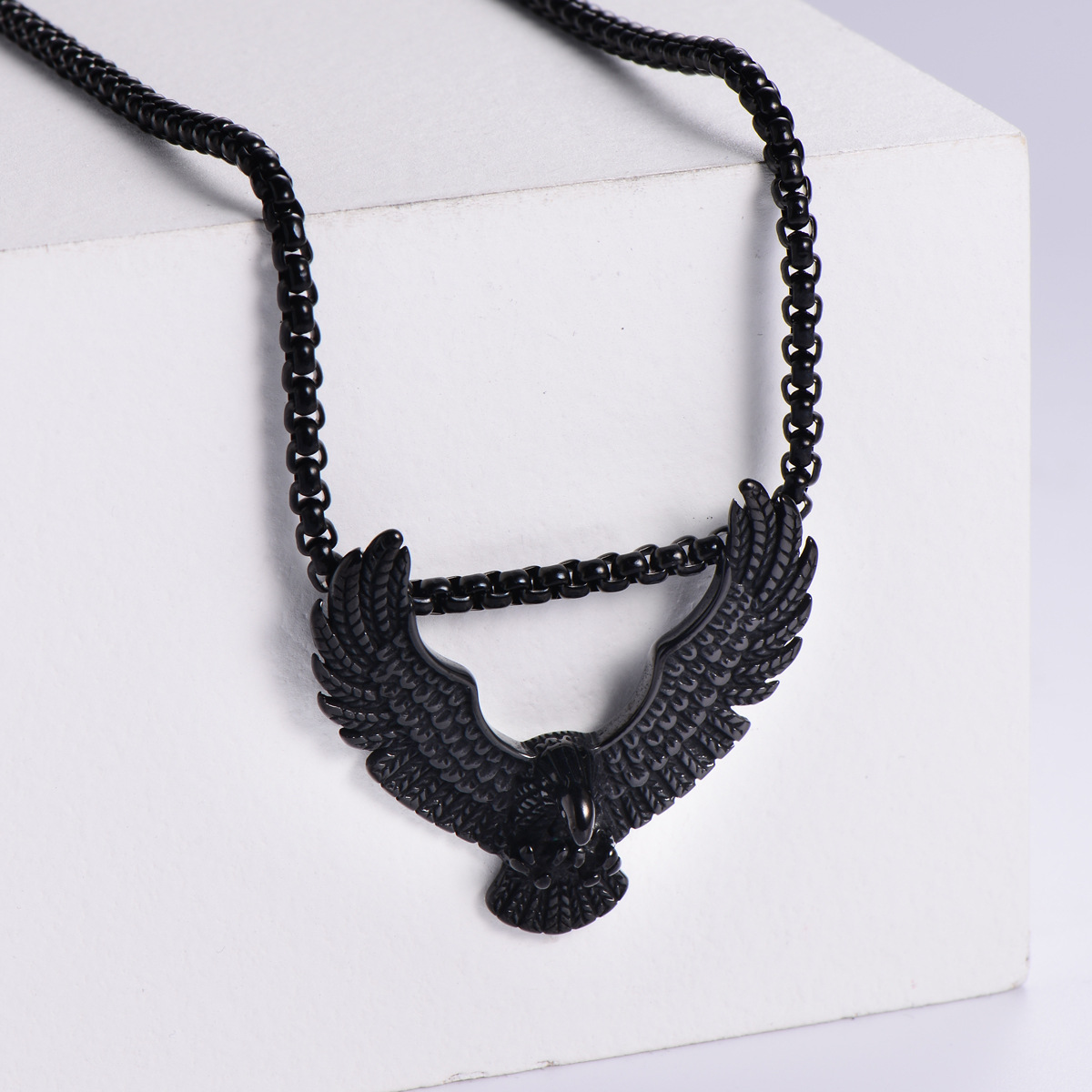 3:【Black】Pendant