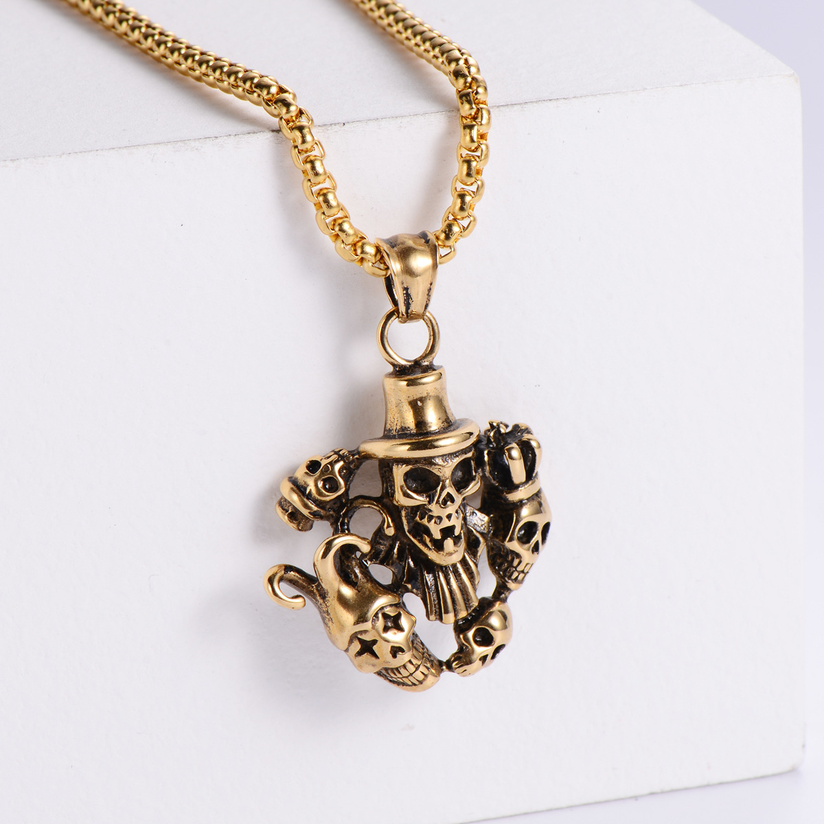 4:【Gold】with chain pendant