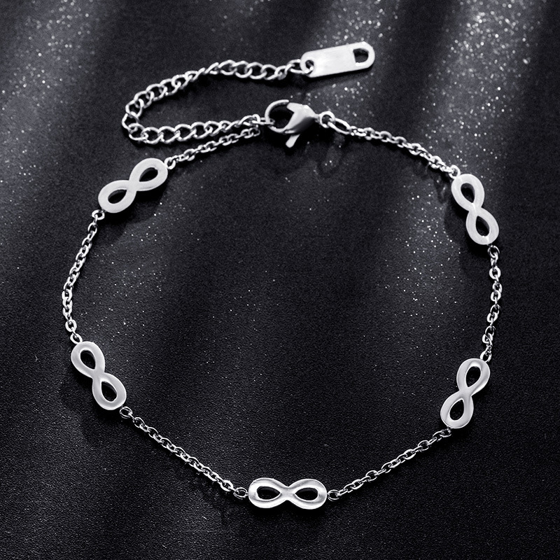 3:silver bracelet