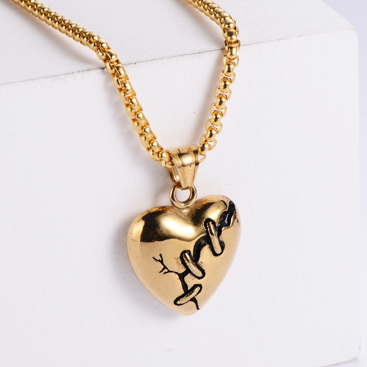 4:【Gold】with chain pendant