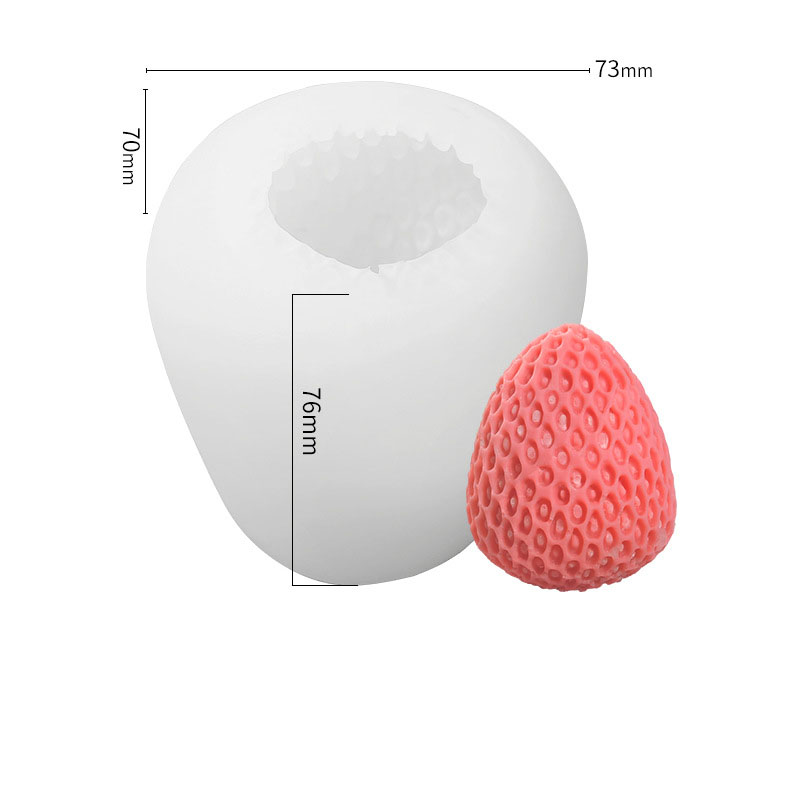 Single medium three-dimensional strawberry