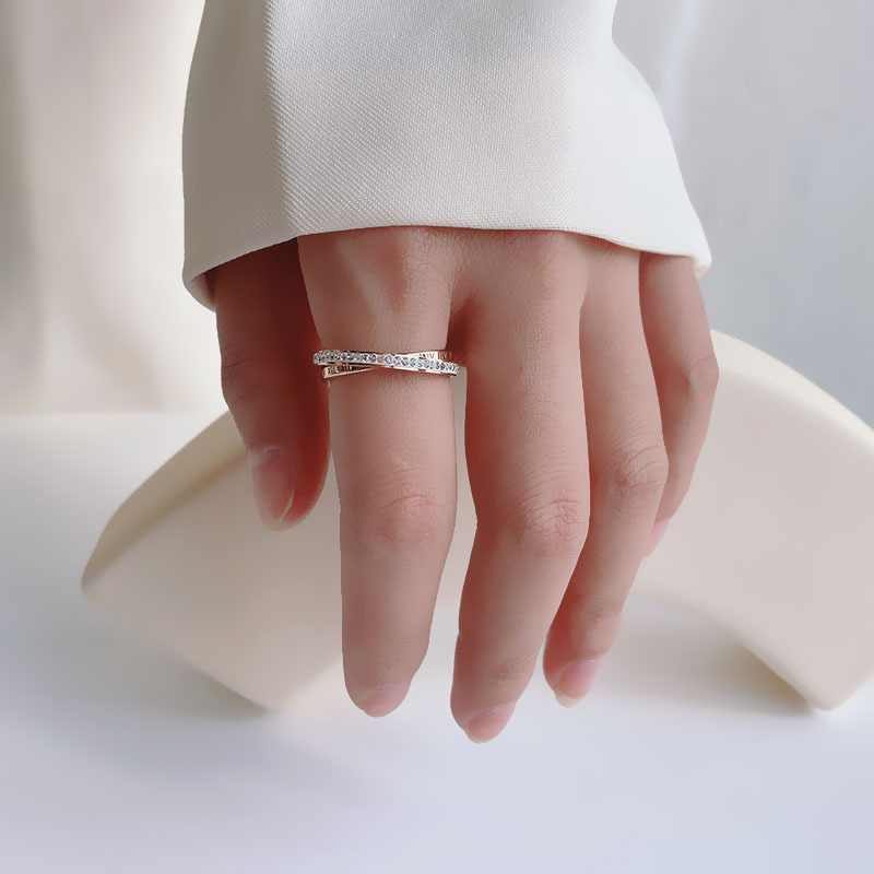 White Diamond Roman Rose Gold Ring US Size 9 19mmm