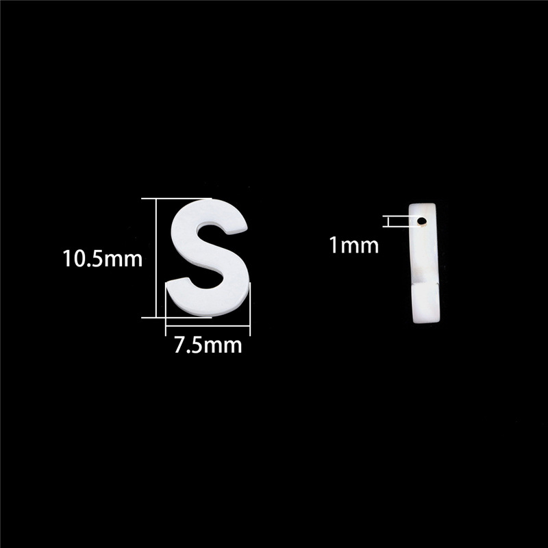 19:S letter 7.5x10.5mm