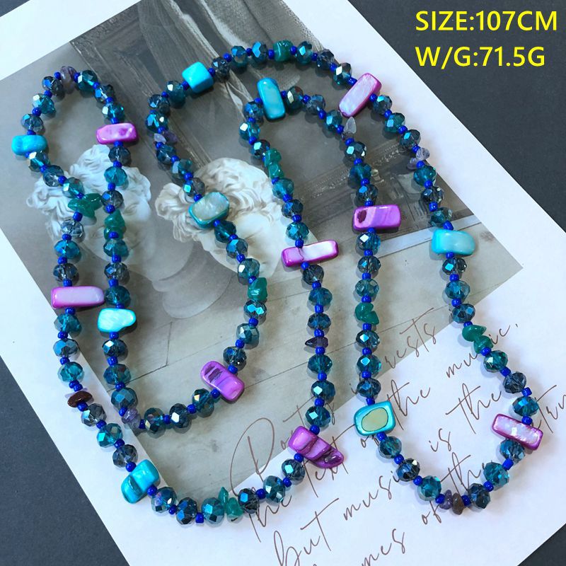 1:764 blue necklace