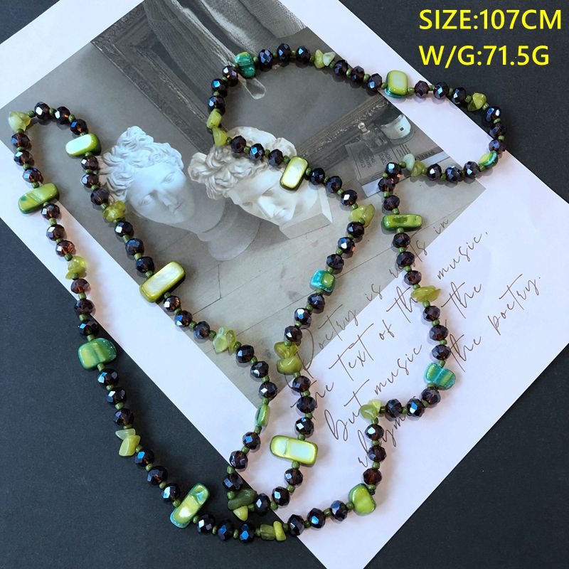2:765 green necklace