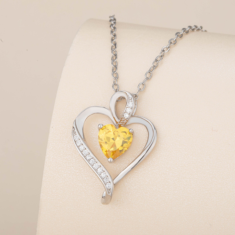 Yellow pendant does not contain a chain