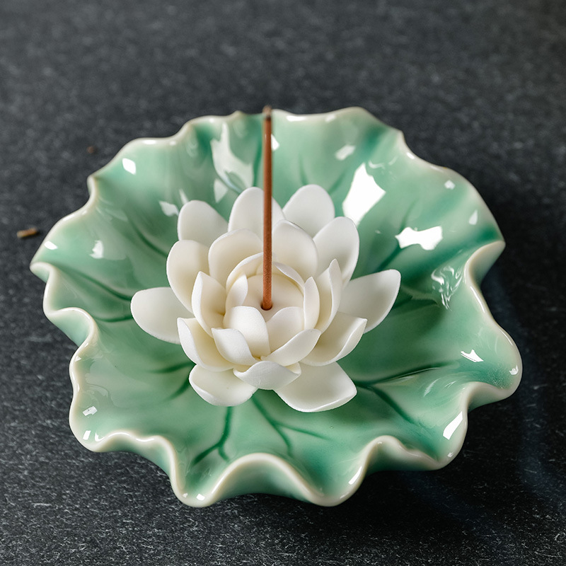 White water lily 11.4*3.7cm