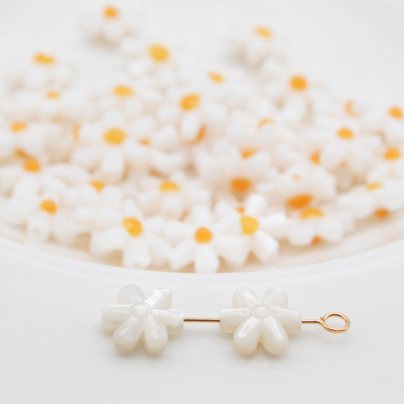 8mm six-petal seashell white flower