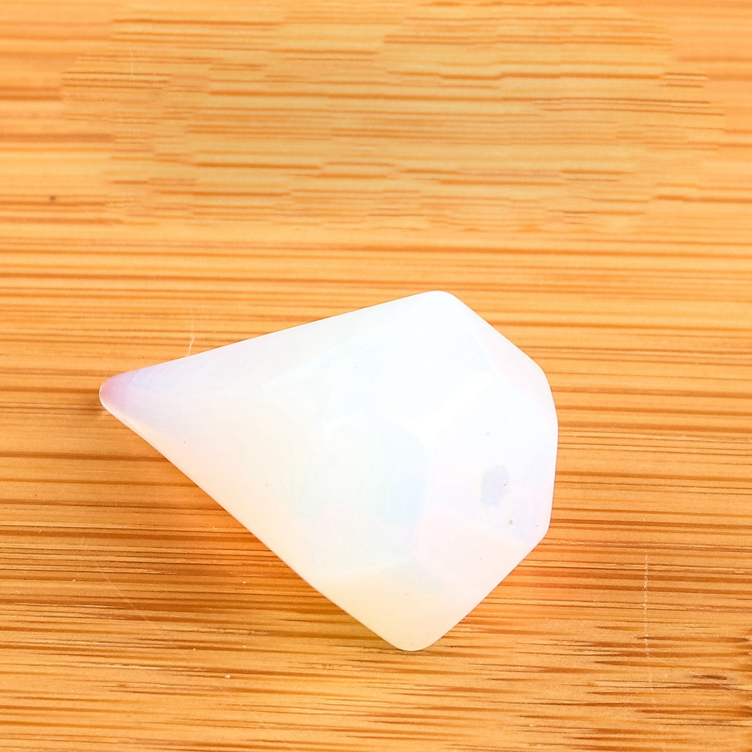 9:synthetic opal