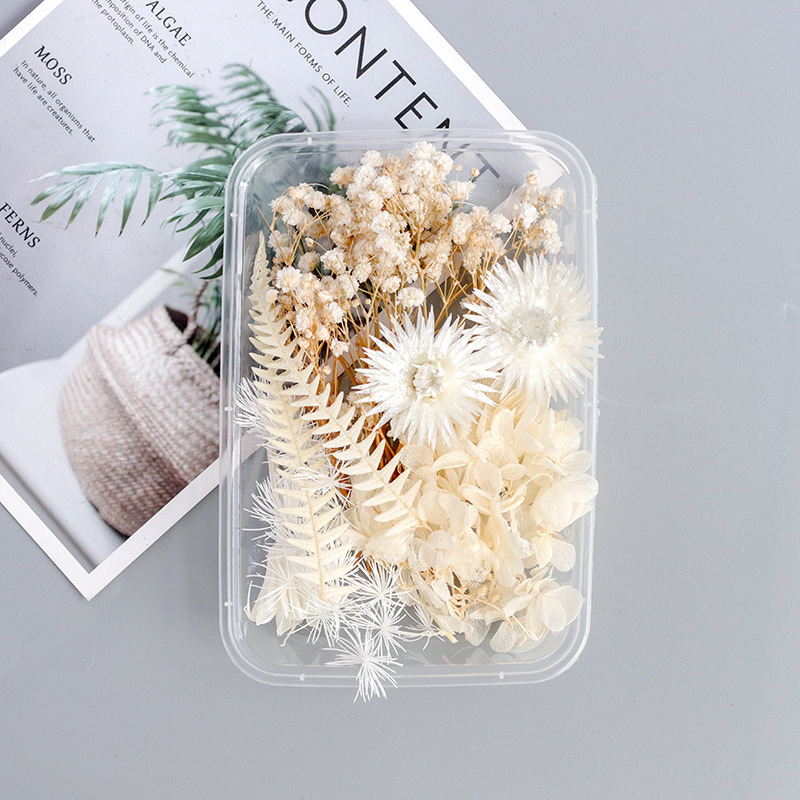 White tea/dried flower box
