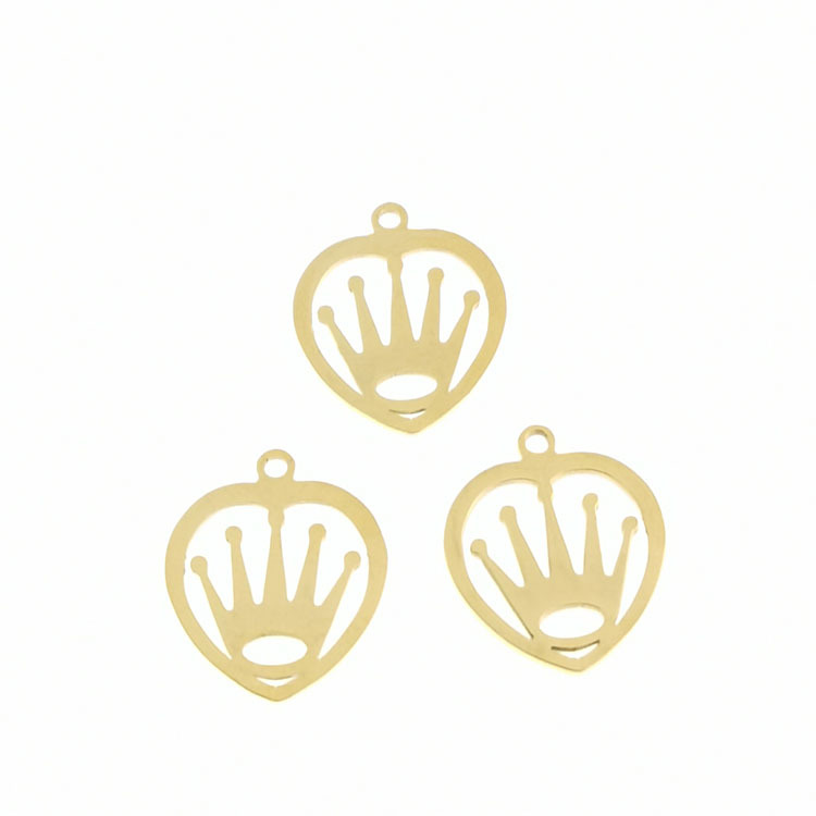 3:gold pendant