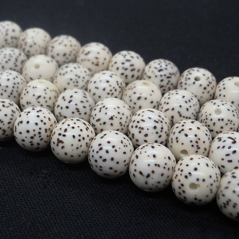 14:About 114 beads 12MM