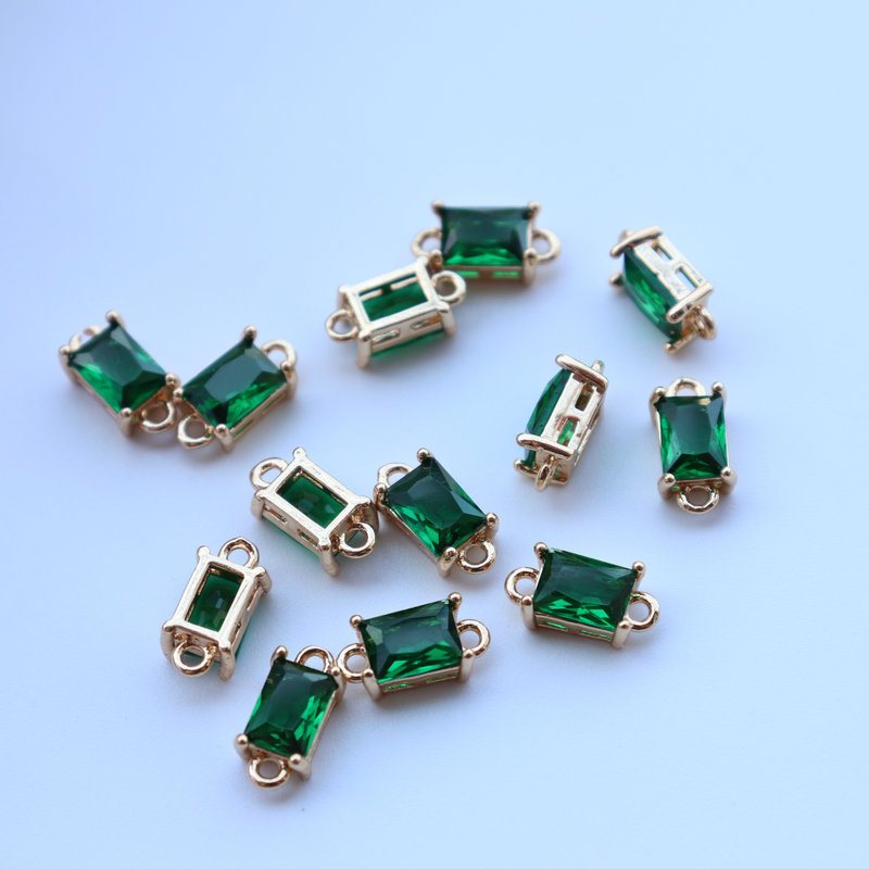 10:emerald