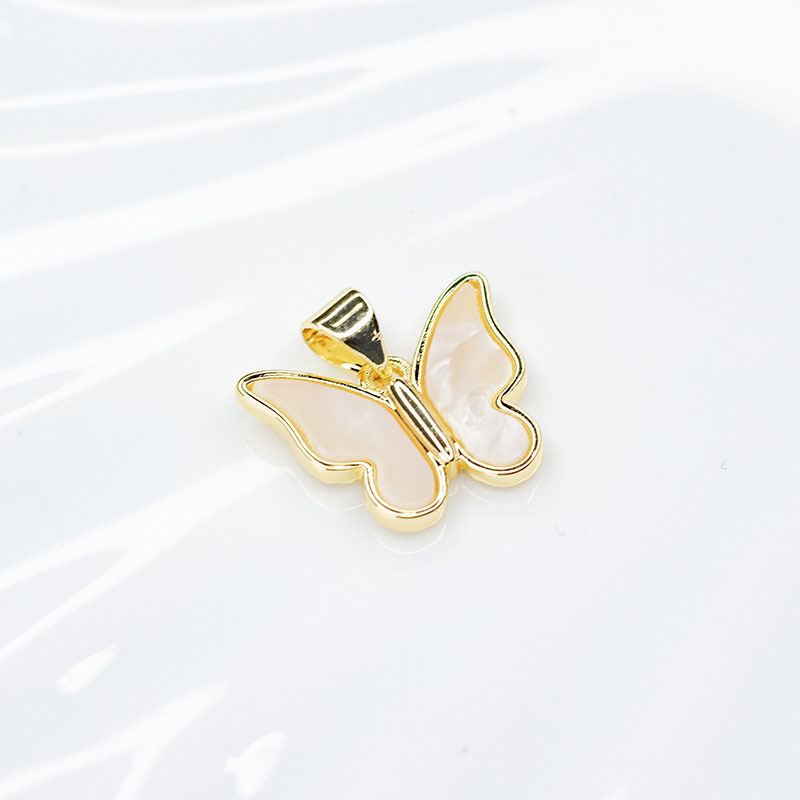 Butterfly White Shell 18x17.5mm