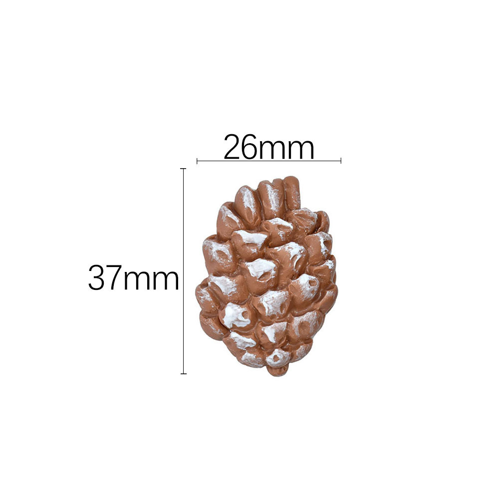 Large pine cone, 26x37mm