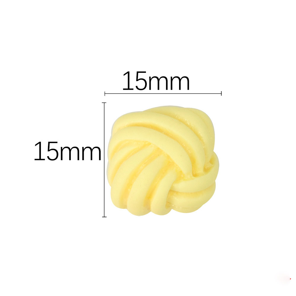 2:Square Yarn Ball Yellow, 15x15mm