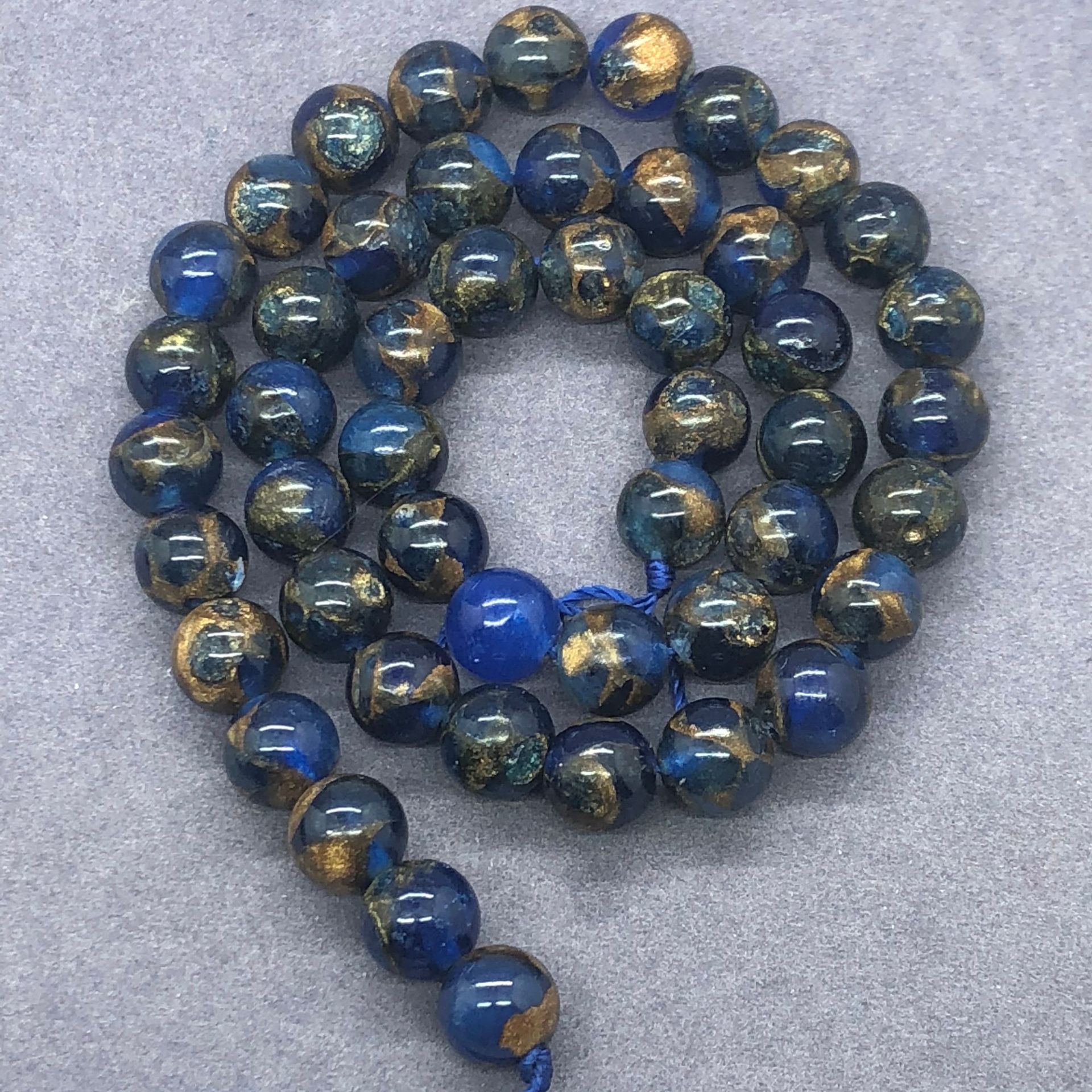 No. 6 royal blue 6mm (≈63 pieces)