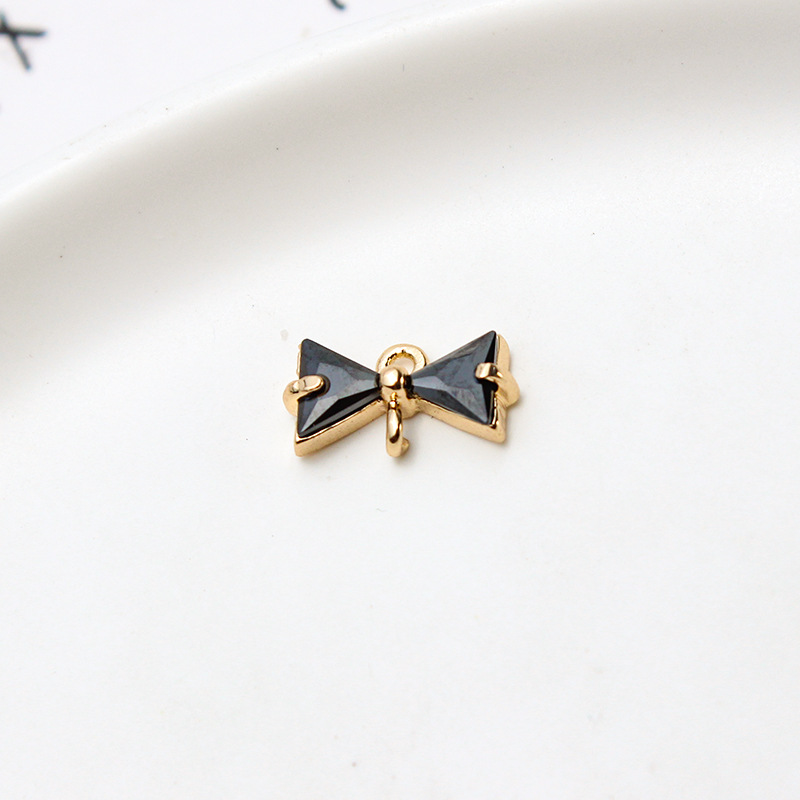 2:Black Double Hanging Bow 7x12mm