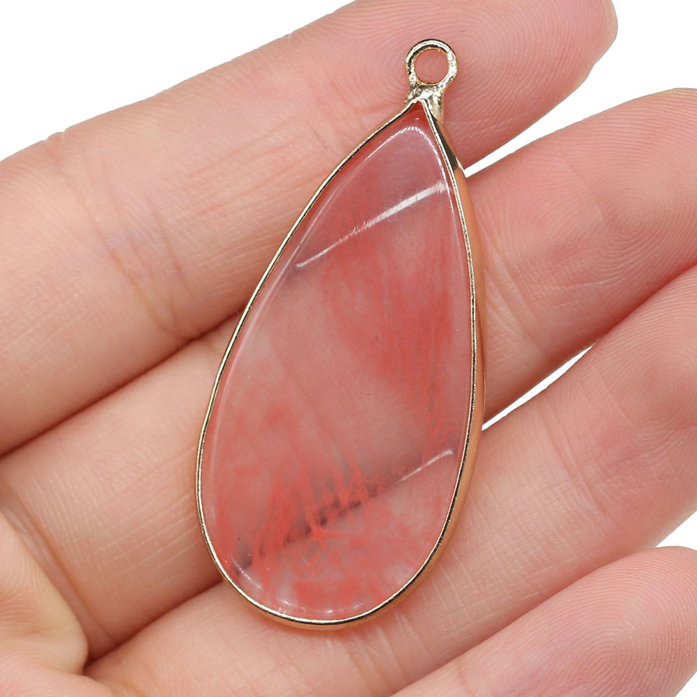 12 Cerise Quartz