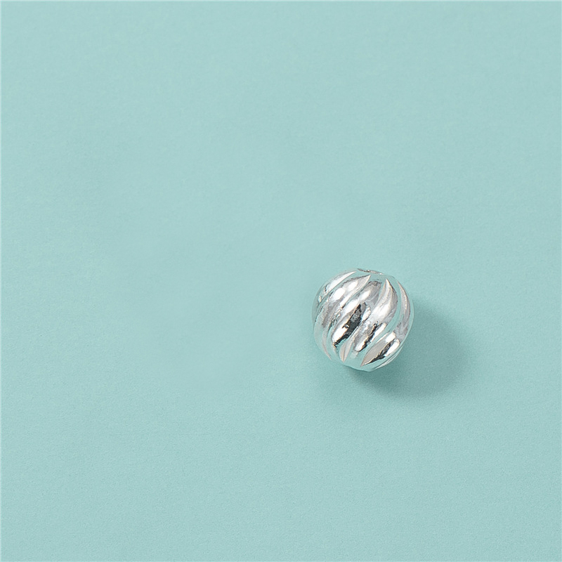 A silver 4mm