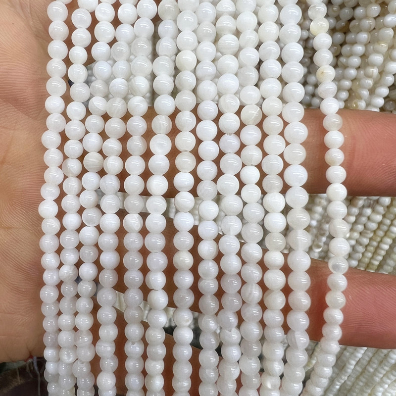 Shell bead: white [round bead 4mm] about 103 / pie