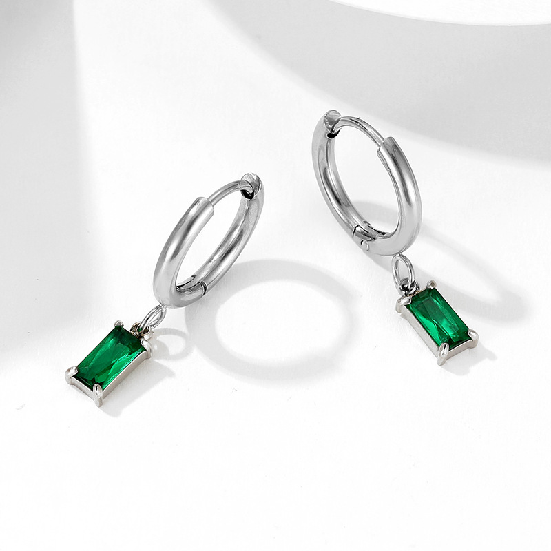 DEG406 White Gold + Green Zircon