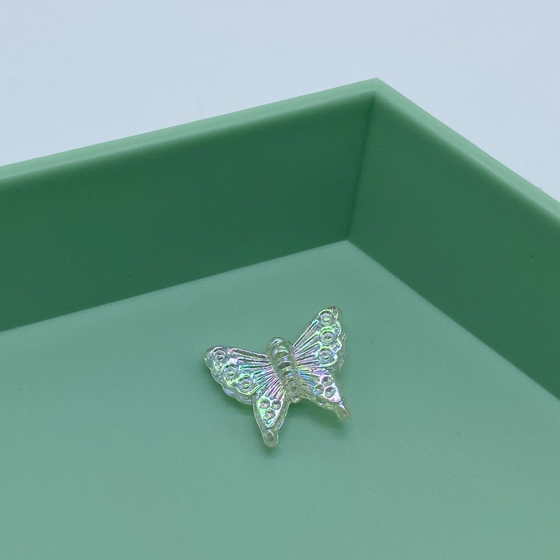 6:Small Butterfly, 13x16mm