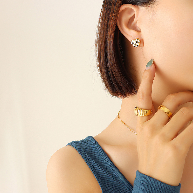 Gold Earrings, 11mm