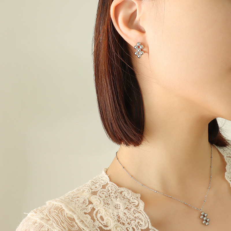1:F061- Steel earrings