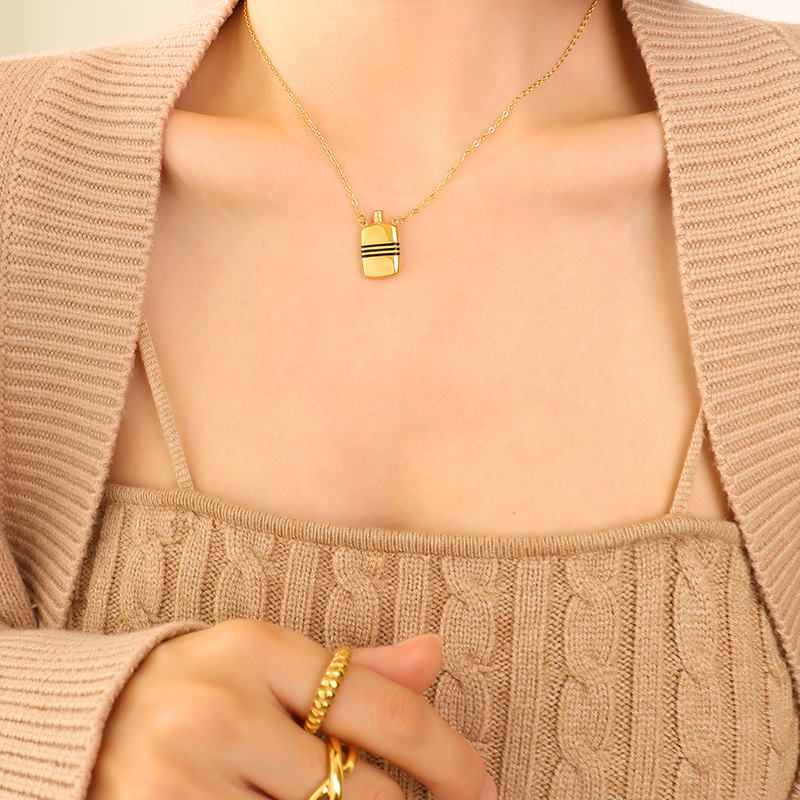 P186- Gold necklace -40+5cm