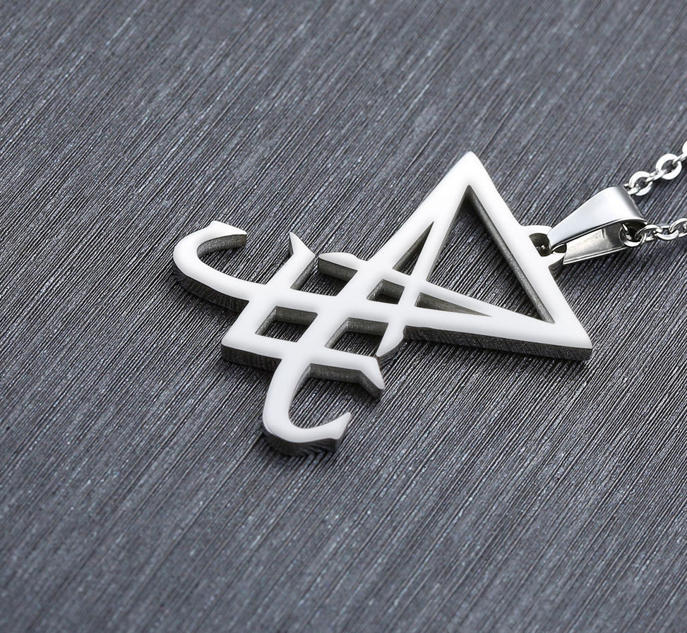 5:Steel pendant without chain