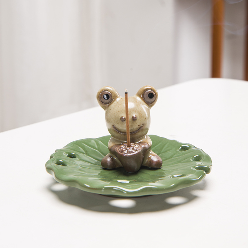 5:Lotus Frog Hollow Plate 10*6.5cm