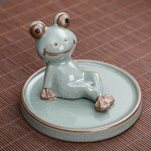 1:Creative Ru Kiln Incense Insert Ornament (Cross-legged Frog)