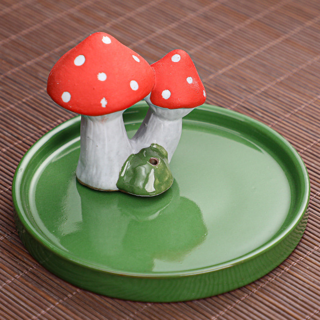 3:Creative Incense Insert Ornament (Two Mushrooms)