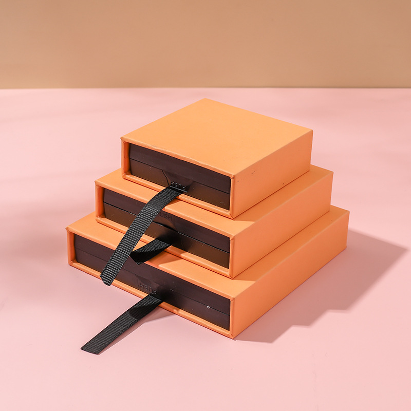 5:Orange (with black inner box)
