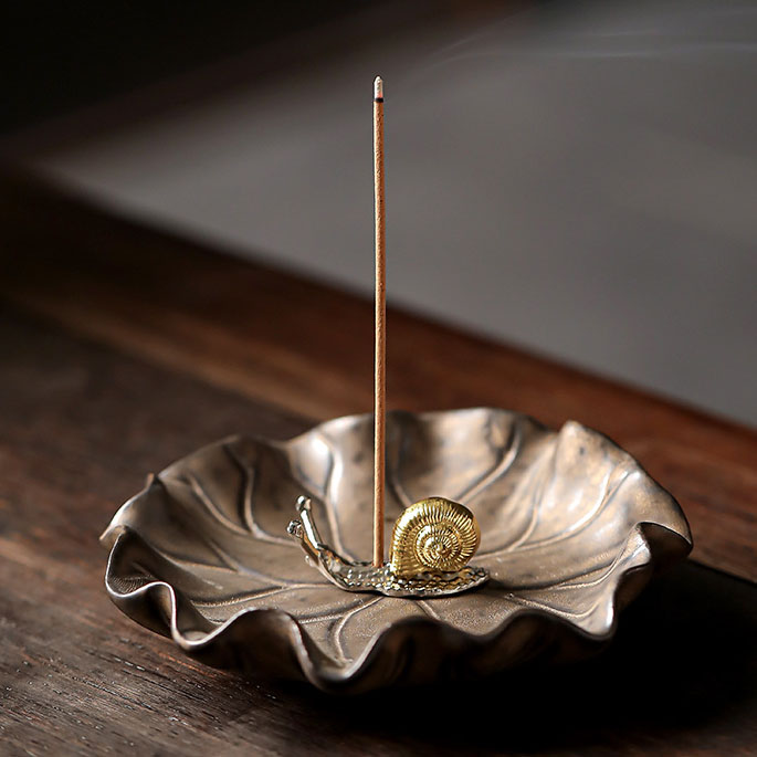 Lotus Leaf Gilt + Golden Snail Incense Insert