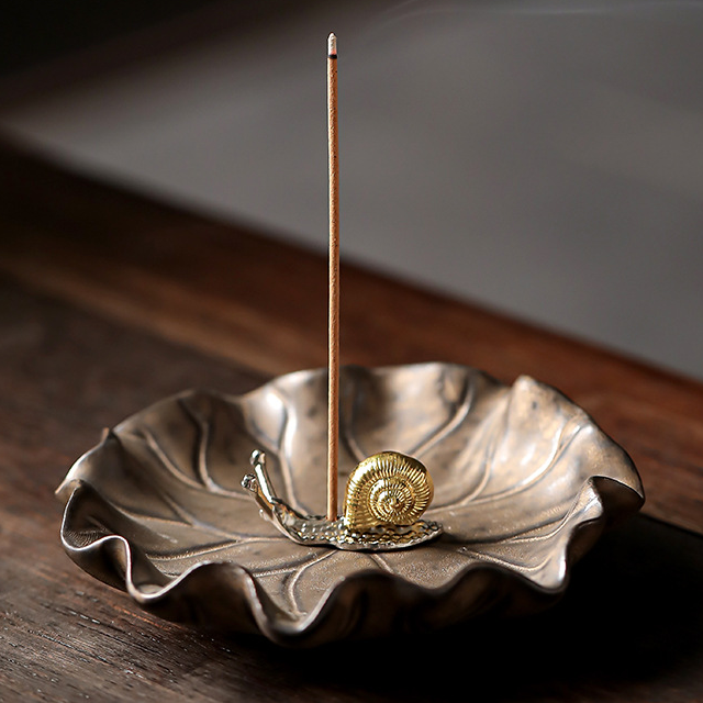 Lotus Leaf Gilt   Golden Snail Incense Insert