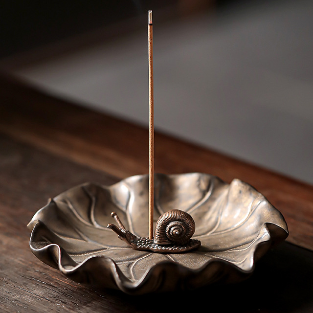 4:Lotus Leaf Gilt   Copper Snail Incense Insert