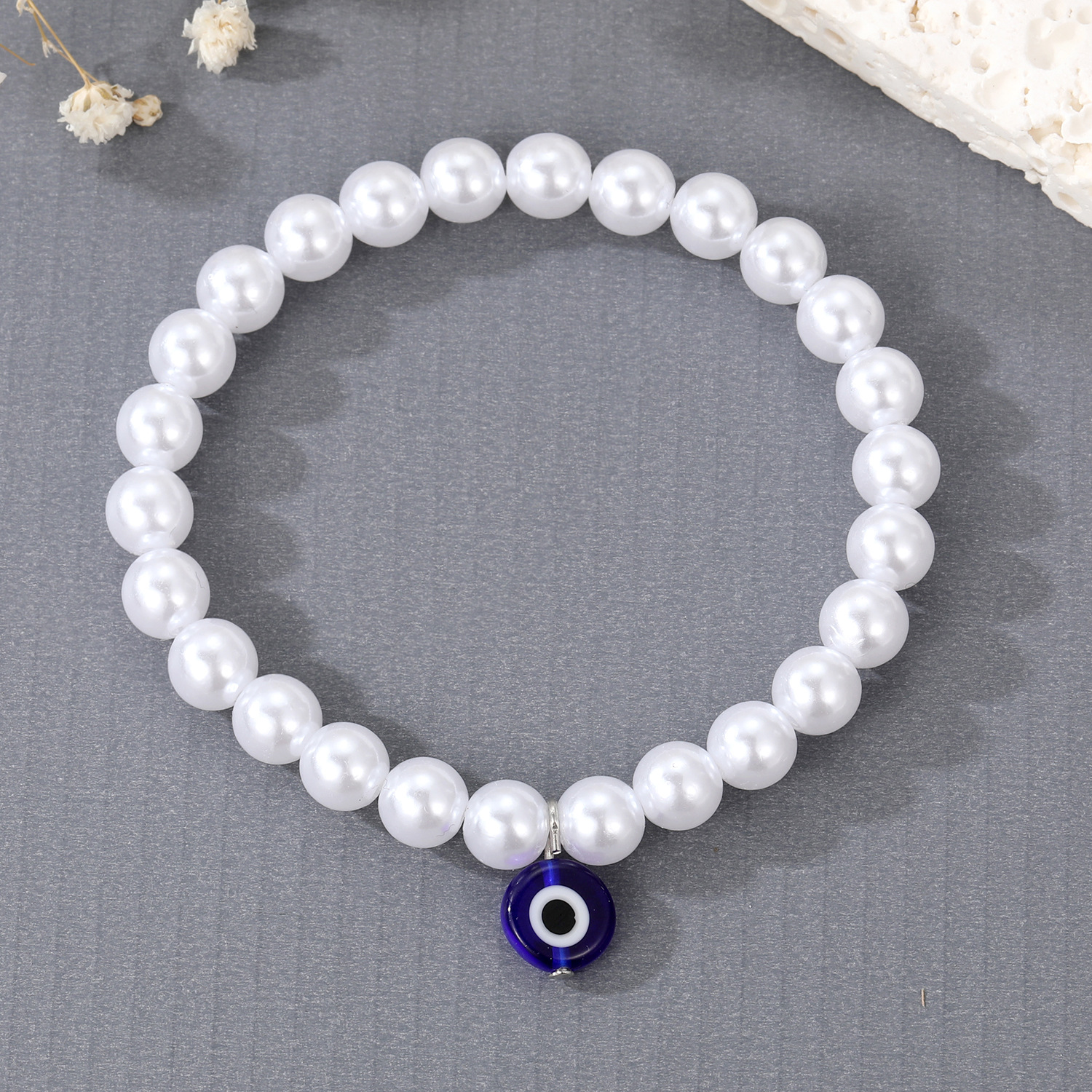 3:blue bracelet
