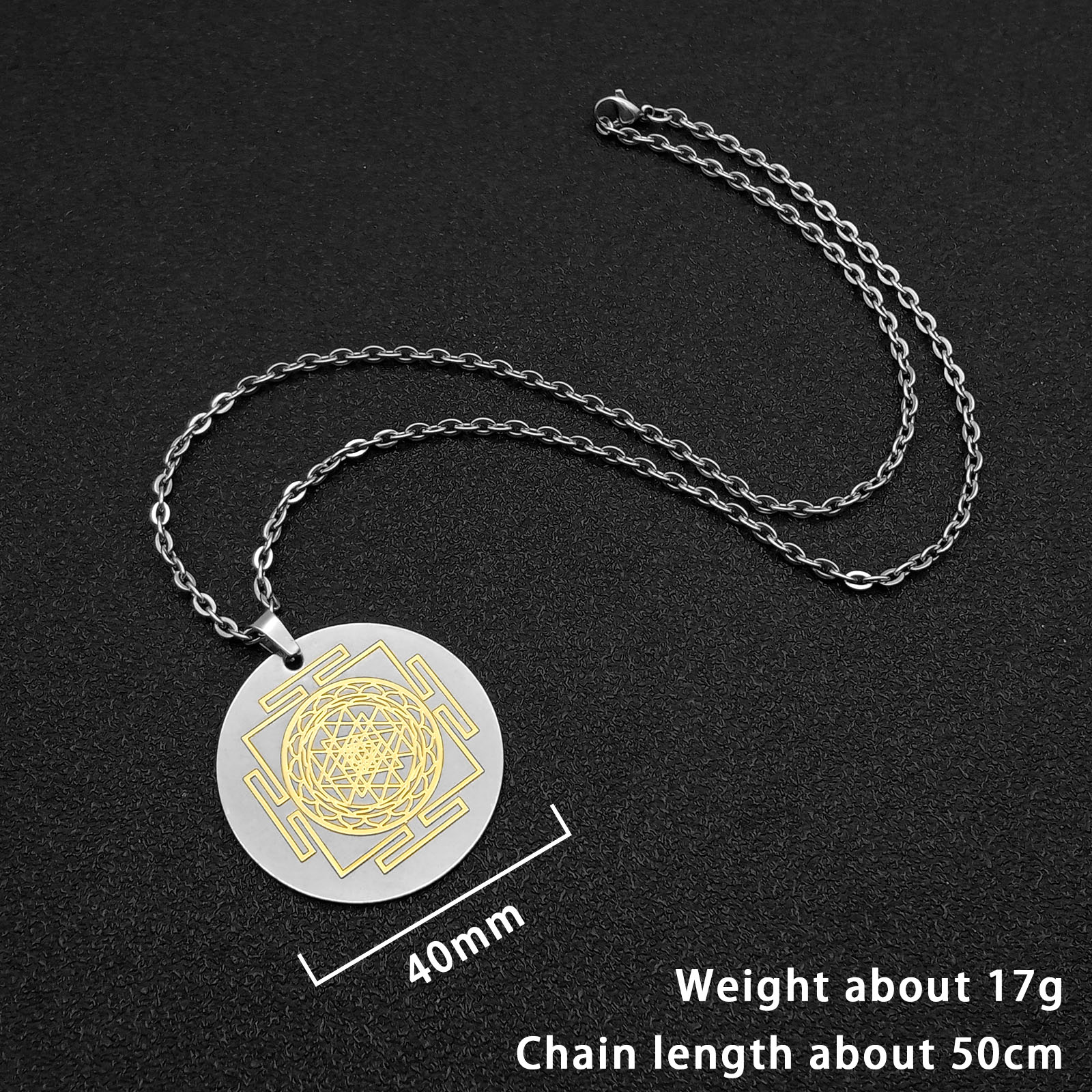 1:The pendant is about 40mm long, about 1mm thick, and the chain is about 50cm long