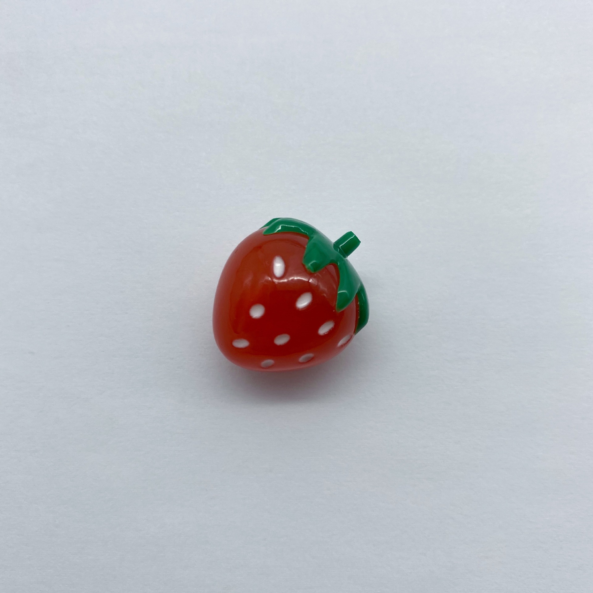4:Strawberry 20*23mm