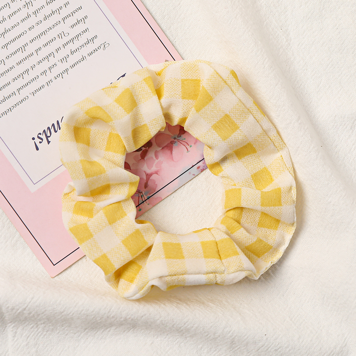 Yellow checkered large intestine ring