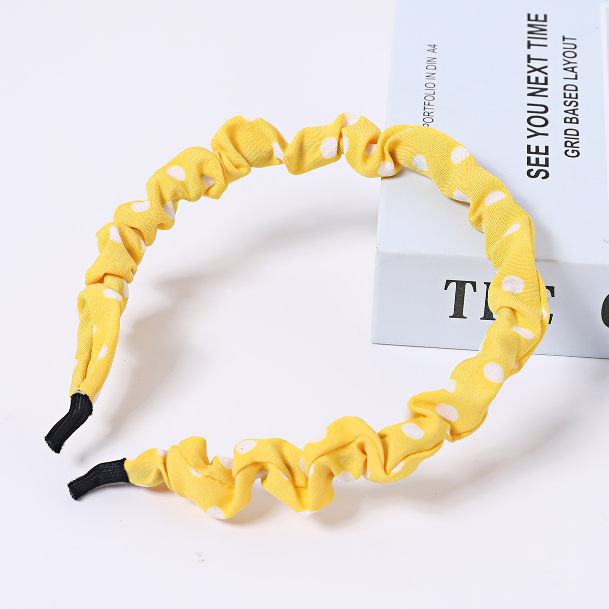 Yellow dot cloth large intestine headband