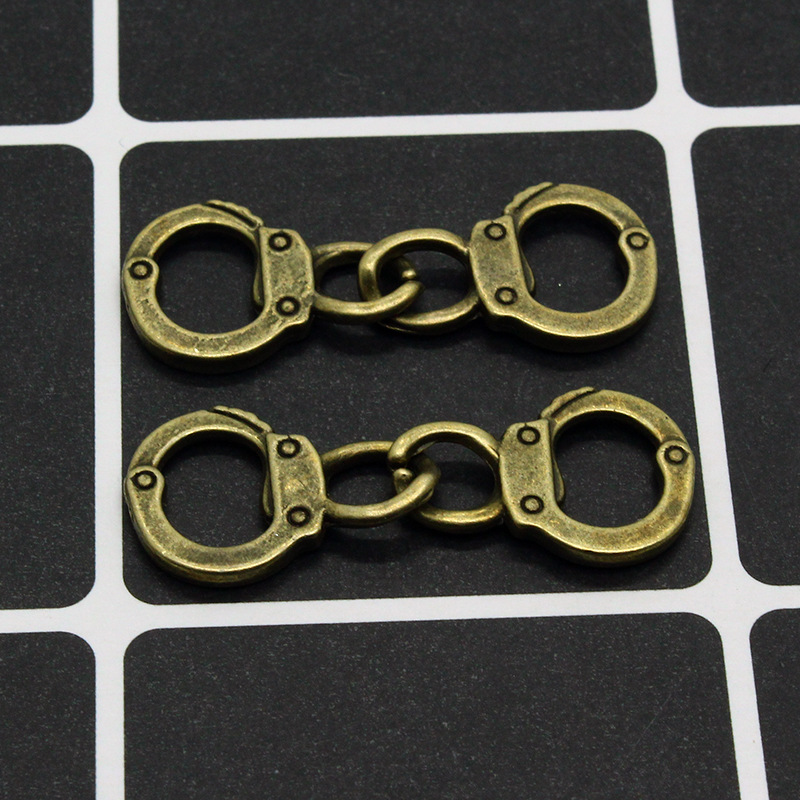 2:Copper handcuffs
