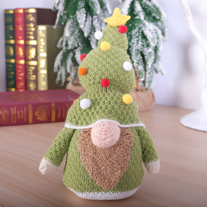 Knitted tree hat doll